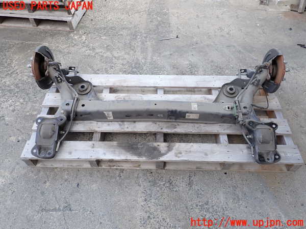 2UPJ-34195380]VW ゴルフ(AUCJZ)リアアクスルビーム 中古_m0001.jpg