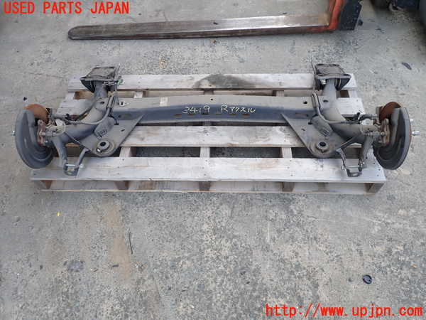 2UPJ-34195380]VW ゴルフ(AUCJZ)リアアクスルビーム 中古_m0002.jpg