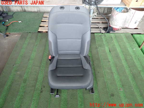 2UPJ-34197065]VW ゴルフ(AUCJZ)助手席シート 中古_m0001.jpg