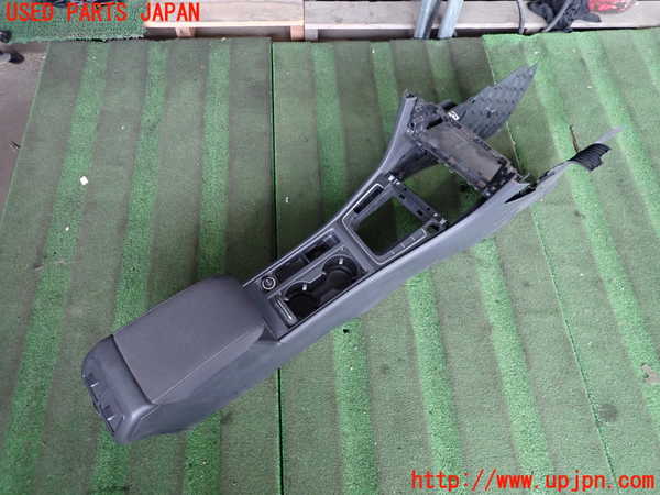 2UPJ-34197540]VW ゴルフ(AUCJZ)センターコンソール 中古_m0001.jpg