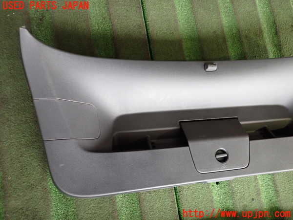 2UPJ-34191578]VW ゴルフ(AUCJZ)バックドア内張り 中古_m0002.jpg