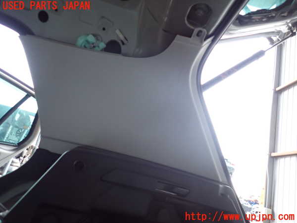 2UPJ-34197675]VW ゴルフ(AUCJZ)右リアピラートリム 中古_m0004.jpg