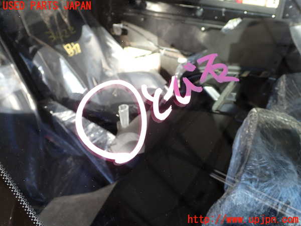 2UPJ-34221195]VW ニュービートル(9CAWU)フロントガラス (43R-004527) 中古_m0004.jpg