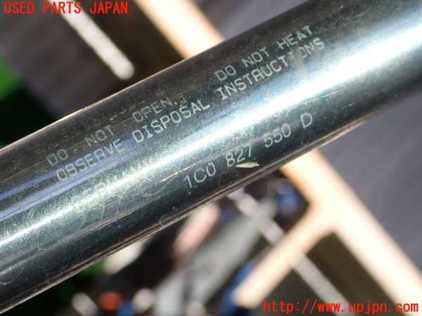 2UPJ-34221584]VW ニュービートル(9CAWU)リアゲートダンパー 中古_m0003.jpg