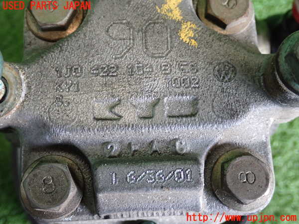 2UPJ-34224250]VW ニュービートル(9CAWU)パワステポンプ 中古_m0003.jpg