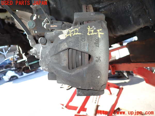 2UPJ-34224085]VW ニュービートル(9CAWU)左フロントキャリパー 中古_m0001.jpg