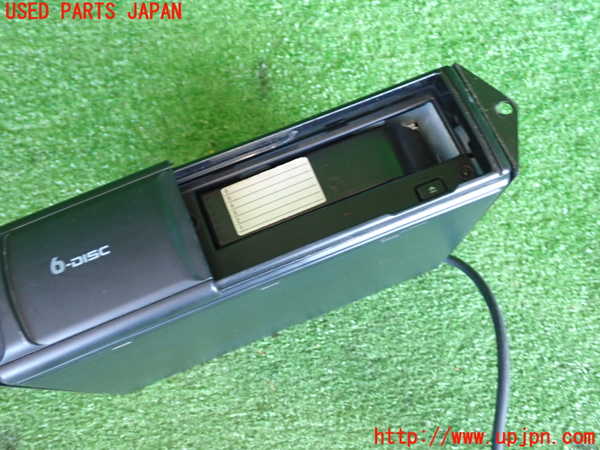 2UPJ-34226505]VW ニュービートル(9CAWU)CDチェンジャー 中古_m0002.jpg