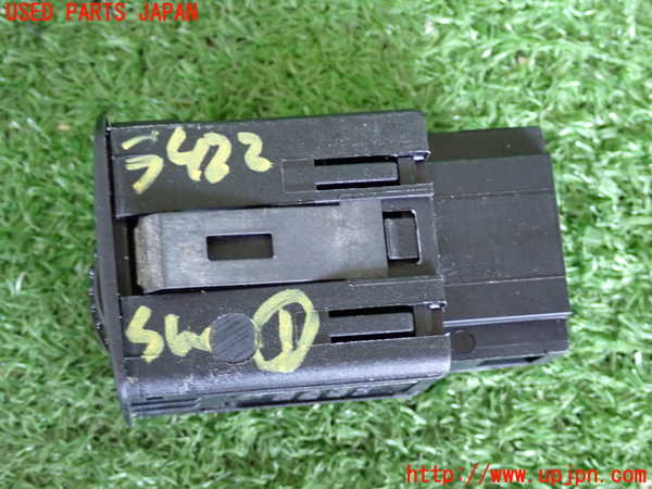 2UPJ-34226306]VW ニュービートル(9CAWU)スイッチ1 (レベライザー) 中古_m0002.jpg