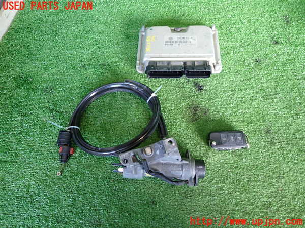 2UPJ-34226110]VW ニュービートル(9CAWU)エンジンコンピューター 中古_m0001.jpg
