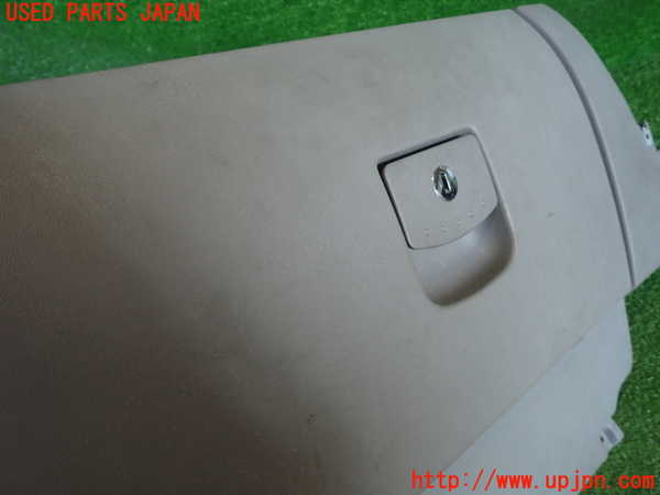 2UPJ-34227516]VW ニュービートル(9CAWU)グローブボックス1 中古_m0003.jpg