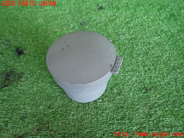 2UPJ-34227821]VW ニュービートル(9CAWU)灰皿1 中古_m0001.jpg