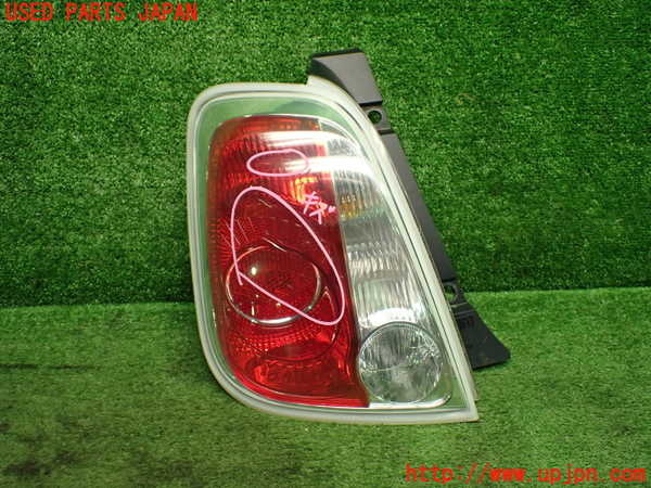 1UPJ-34241536]フィアット・500(31209)左テールランプ 中古_m0001.jpg