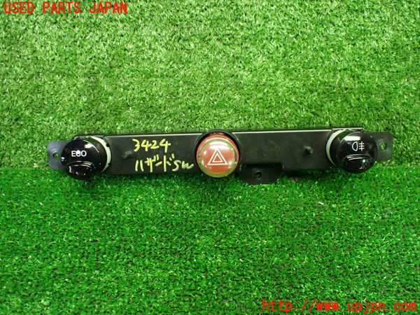 5UPJ-34246290]フィアット・500(31209)ハザードスイッチ 中古_m0001.jpg
