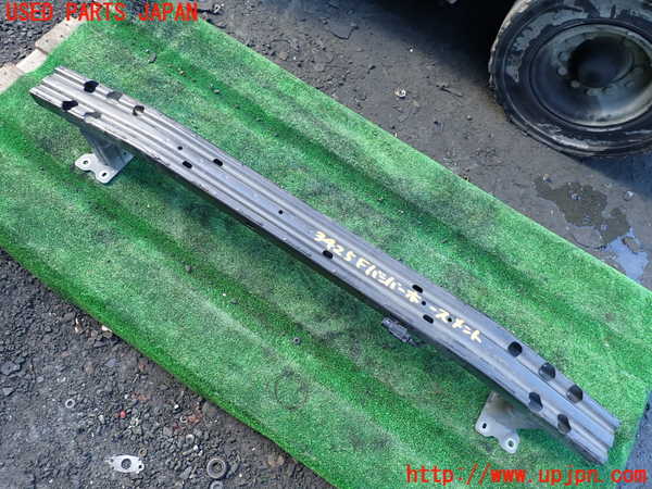 1UPJ-34251014]セレナ(GFC27)フロントバンパーホースメント 中古_m0001.jpg