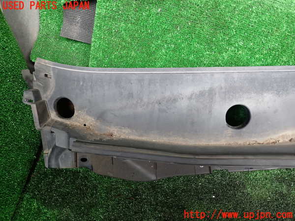 1UPJ-34251190]セレナ(GFC27)カウルトップ 中古_m0002.jpg