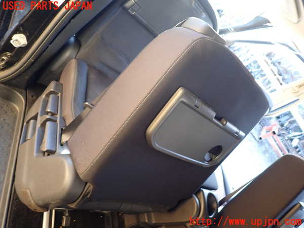 1UPJ-34257175]セレナ(GFC27)左2列目シート 中古_m0005.jpg