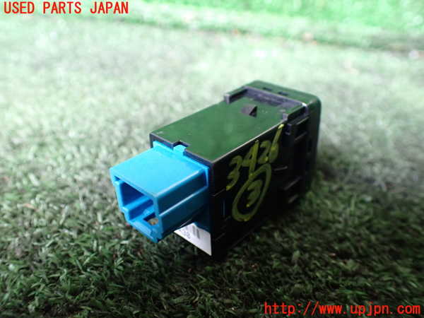 1UPJ-34266308]セレナ e-POWER(HFC27)スイッチ3 中古_m0002.jpg