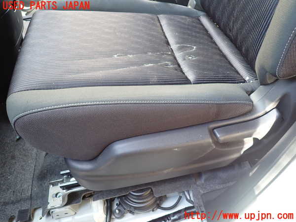 1UPJ-34267065]セレナ e-POWER(HFC27)助手席シート 中古_m0004.jpg