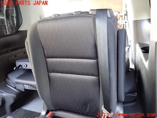 1UPJ-34267175]セレナ e-POWER(HFC27)左2列目シート 中古_m0002.jpg