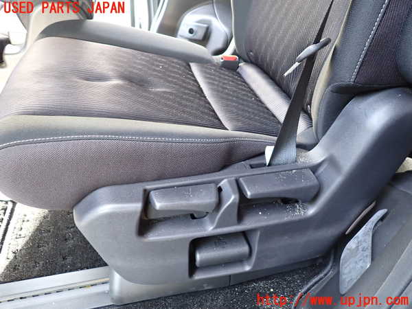 1UPJ-34267175]セレナ e-POWER(HFC27)左2列目シート 中古_m0004.jpg