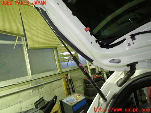 1UPJ-34291584]アルファロメオ・ジュリエッタ(940141)リアゲートダンパー 中古_m0002.jpg