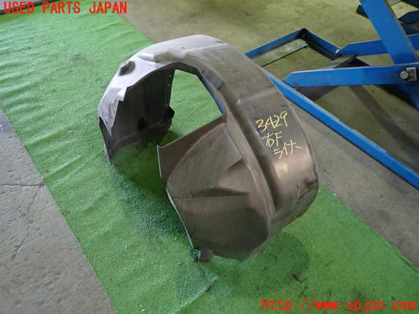 1UPJ-34291090]アルファロメオ・ジュリエッタ(940141)右前フェンダーライナー 中古_m0001.jpg