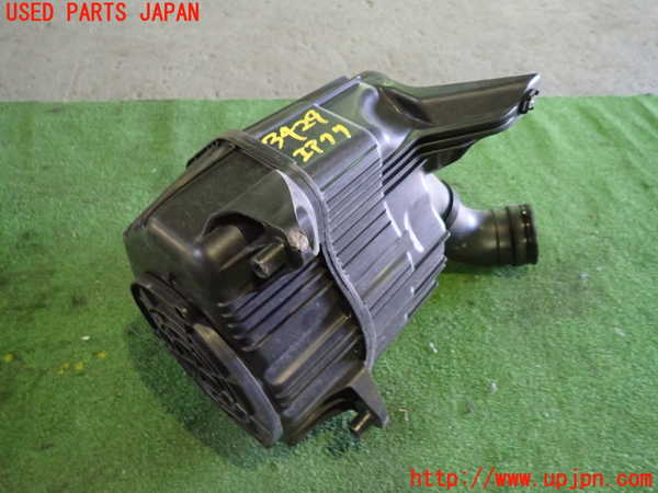 5UPJ-34292560]アルファロメオ・ジュリエッタ(940141)エアクリーナーボックス 中古_m0003.jpg