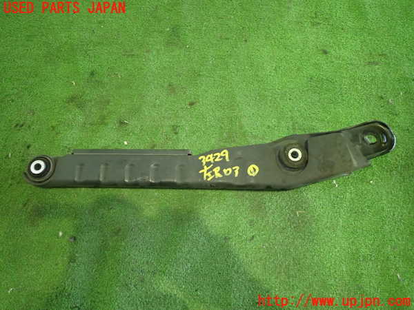 1UPJ-34295226]アルファロメオ・ジュリエッタ(940141)左リアロアアーム1 中古_m0001.jpg
