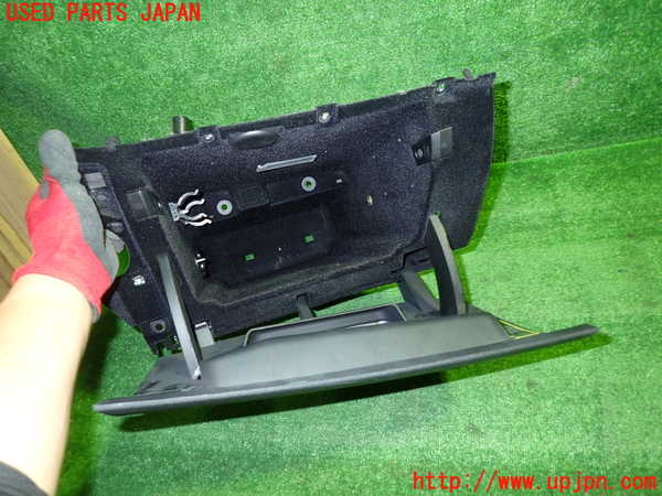 1UPJ-34297516]アルファロメオ・ジュリエッタ(940141)グローブボックス1 中古_m0002.jpg