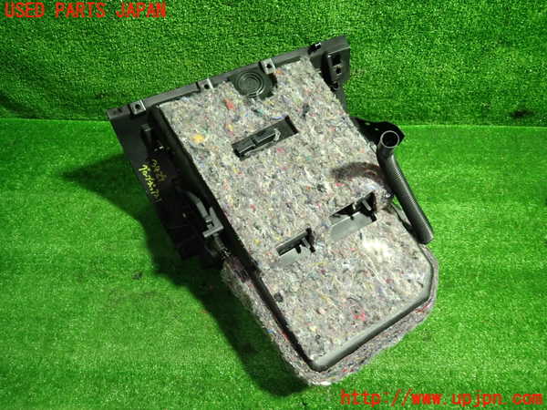 1UPJ-34297516]アルファロメオ・ジュリエッタ(940141)グローブボックス1 中古_m0003.jpg