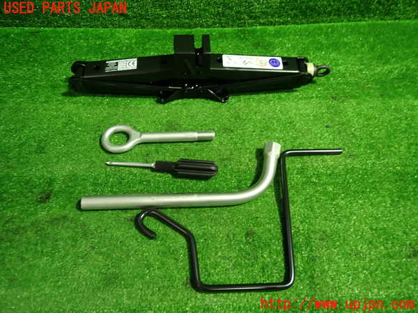 1UPJ-34297805]アルファロメオ・ジュリエッタ(940141)車載工具 中古_m0001.jpg