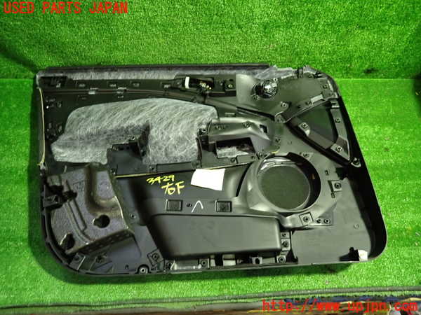 1UPJ-34291234]アルファロメオ・ジュリエッタ(940141)右前ドア内張り 中古_m0004.jpg