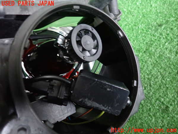 2UPJ-34301130]VW ゴルフ トゥーラン(1TBLG)右ヘッドライト LED 中古_m0003.jpg