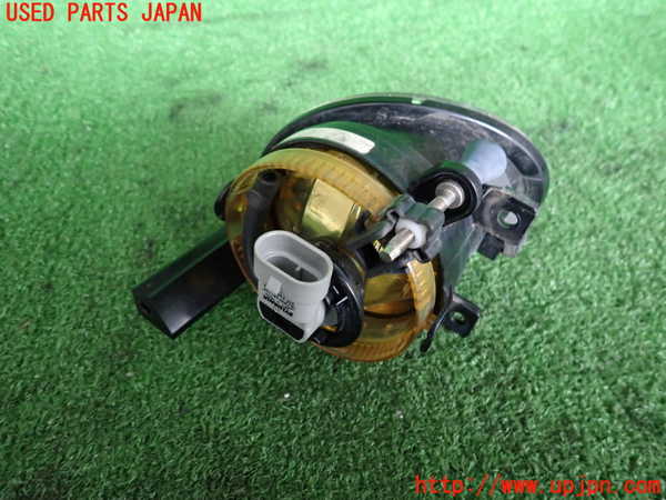 2UPJ-34301180]VW ゴルフ トゥーラン(1TBLG)右フォグ 中古_m0003.jpg
