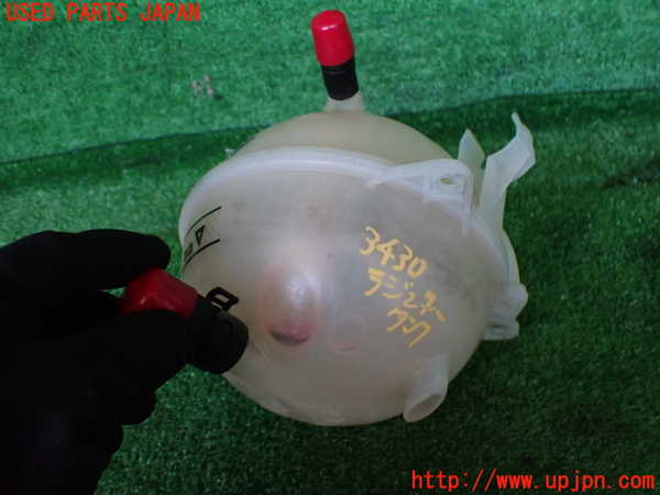 2UPJ-34302410]VW ゴルフ トゥーラン(1TBLG)ラジエータータンク 中古_m0002.jpg