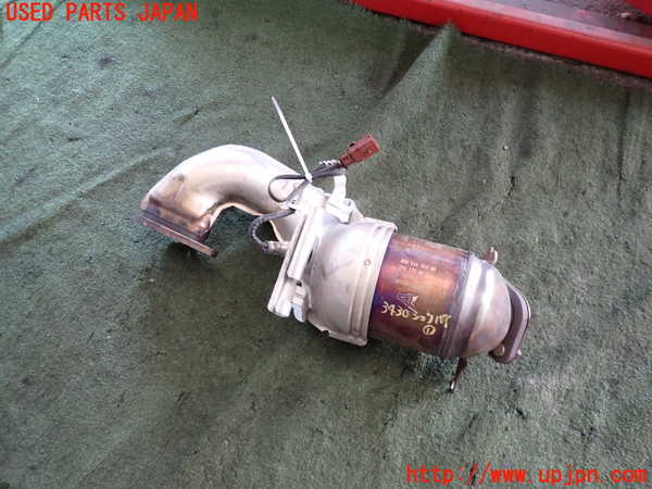 2UPJ-34302661]VW ゴルフ トゥーラン(1TBLG)触媒1 中古_m0001.jpg