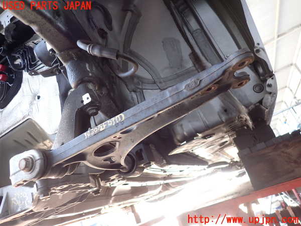 2UPJ-34305186]VW ゴルフ トゥーラン(1TBLG)左フロントロアアーム1 中古_m0001.jpg