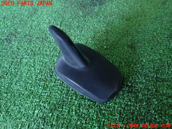 2UPJ-34306550]VW ゴルフ トゥーラン(1TBLG)アンテナ 中古_m0001.jpg