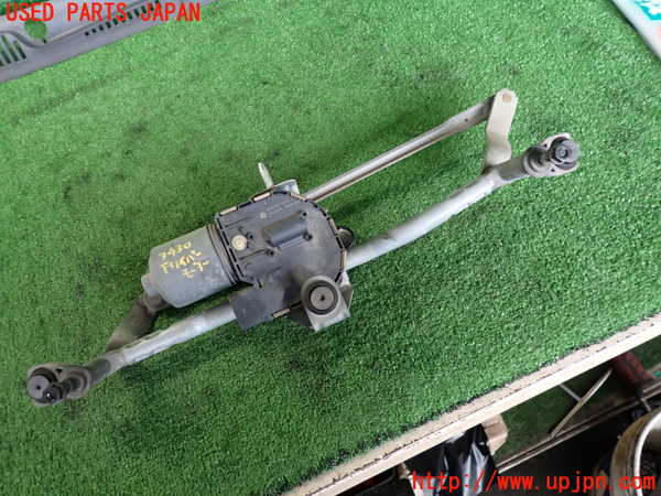2UPJ-34306770]VW ゴルフ トゥーラン(1TBLG)フロントワイパーモーター 中古_m0001.jpg