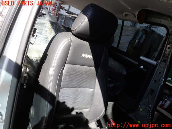 2UPJ-34307035]VW ゴルフ トゥーラン(1TBLG)運転席シート 中古_m0002.jpg