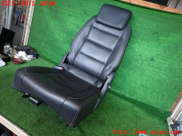 2UPJ-34307175]VW ゴルフ トゥーラン(1TBLG)左2列目シート 中古_m0001.jpg