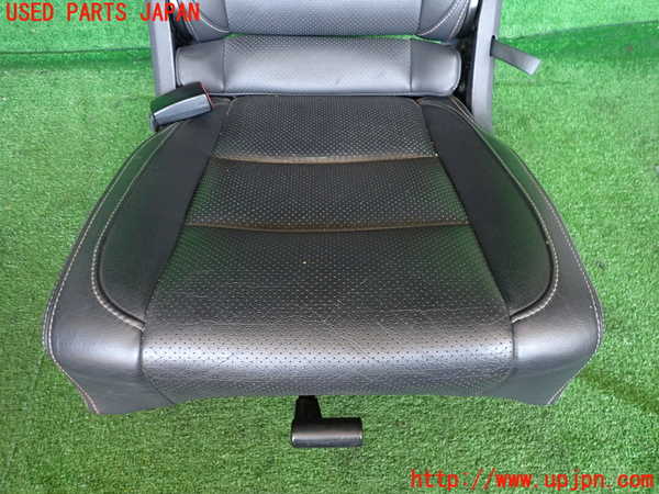 2UPJ-34307175]VW ゴルフ トゥーラン(1TBLG)左2列目シート 中古_m0003.jpg