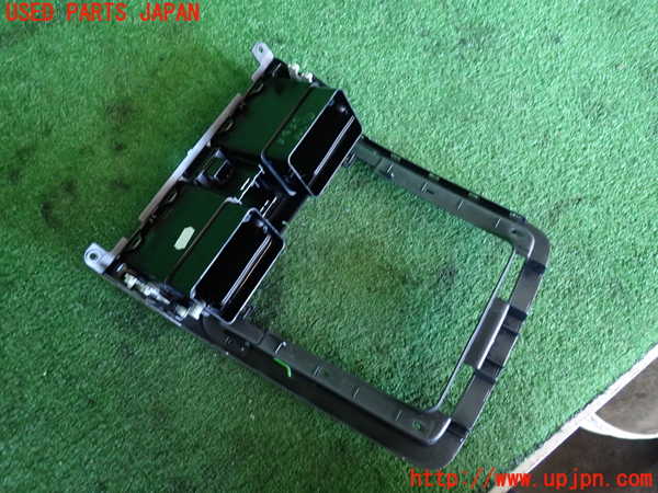 2UPJ-34307526]VW ゴルフ トゥーラン(1TBLG)エアコン吹き出し口1 中古_m0002.jpg