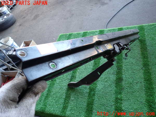2UPJ-34321040]ランクル80系(FZJ80G)アッパーコアサポート 中古_m0002.jpg