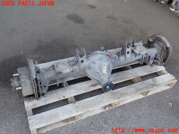 2UPJ-34324400]ランクル80系(FZJ80G)リアデフホーシング 中古_m0001.jpg