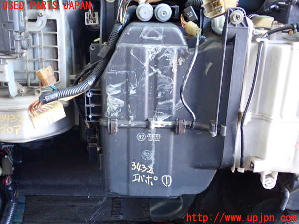 2UPJ-34326081]ランクル80系(FZJ80G)エバポレーター1(フロント) 中古_m0001.jpg