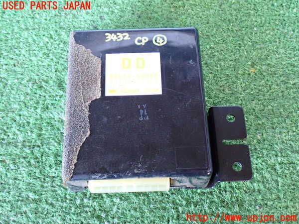 2UPJ-34326149]ランクル80系(FZJ80G)コンピューター4 中古 88650-60080_m0001.jpg