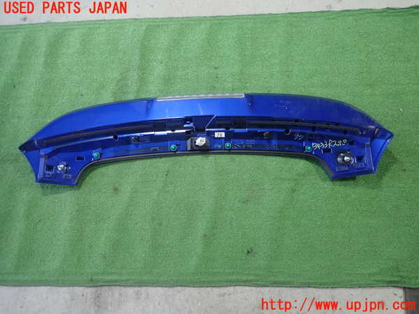 1UPJ-34331520]レクサス・CT200h(ZWA10)リアスポイラー 中古_m0002.jpg
