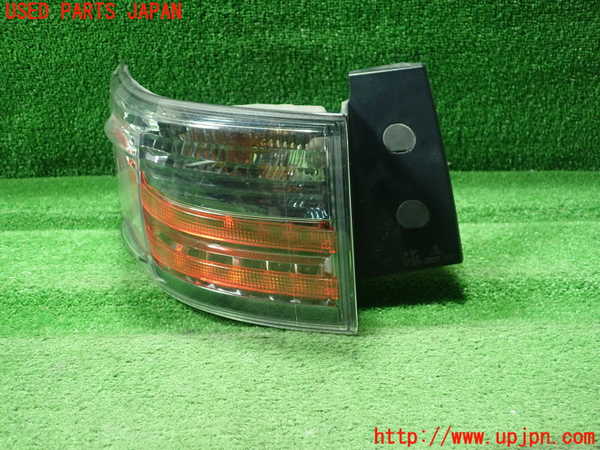1UPJ-34331536]レクサス・CT200h(ZWA10)左テールランプ 中古_m0001.jpg