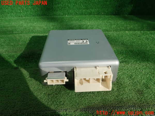 1UPJ-34336135]レクサス・CT200h(ZWA10)パワステコンピューター 中古_m0001.jpg